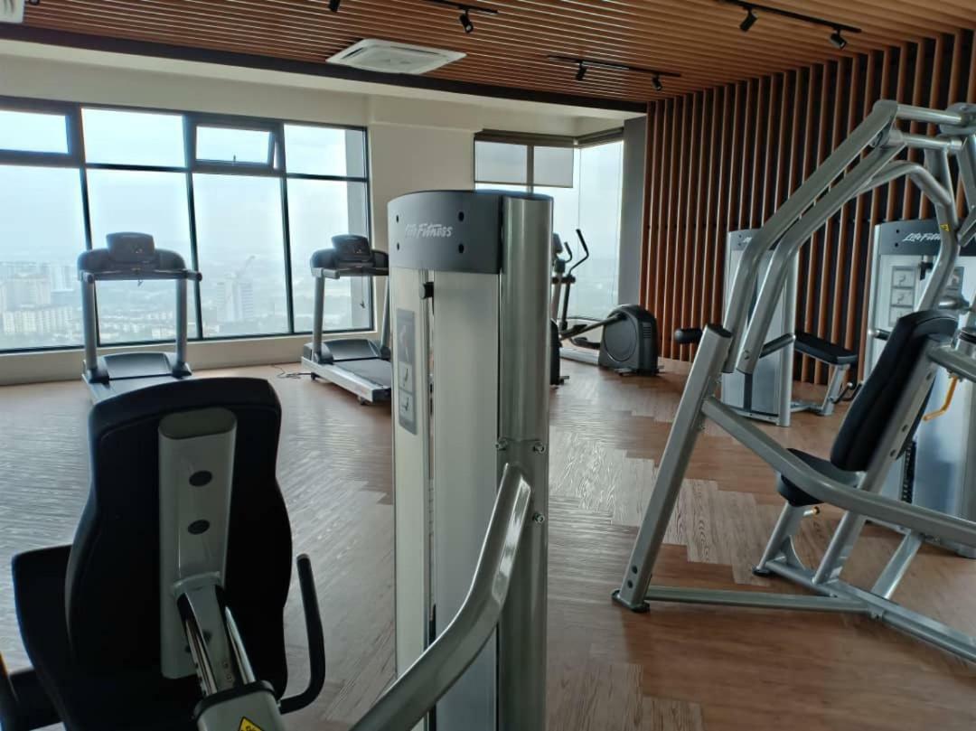 Hot! Niki Emira - Aeon Mall - City Centre - Netflix - Msu - Wifi Шах Алам Екстериор снимка